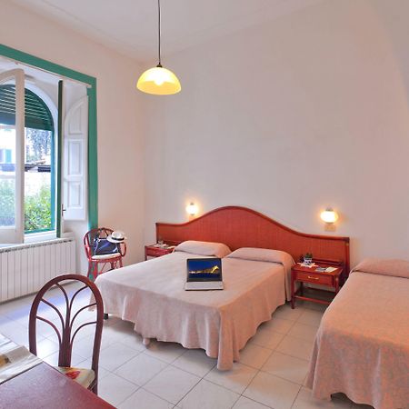 Hotel Vittoria Ischia Eksteriør bilde