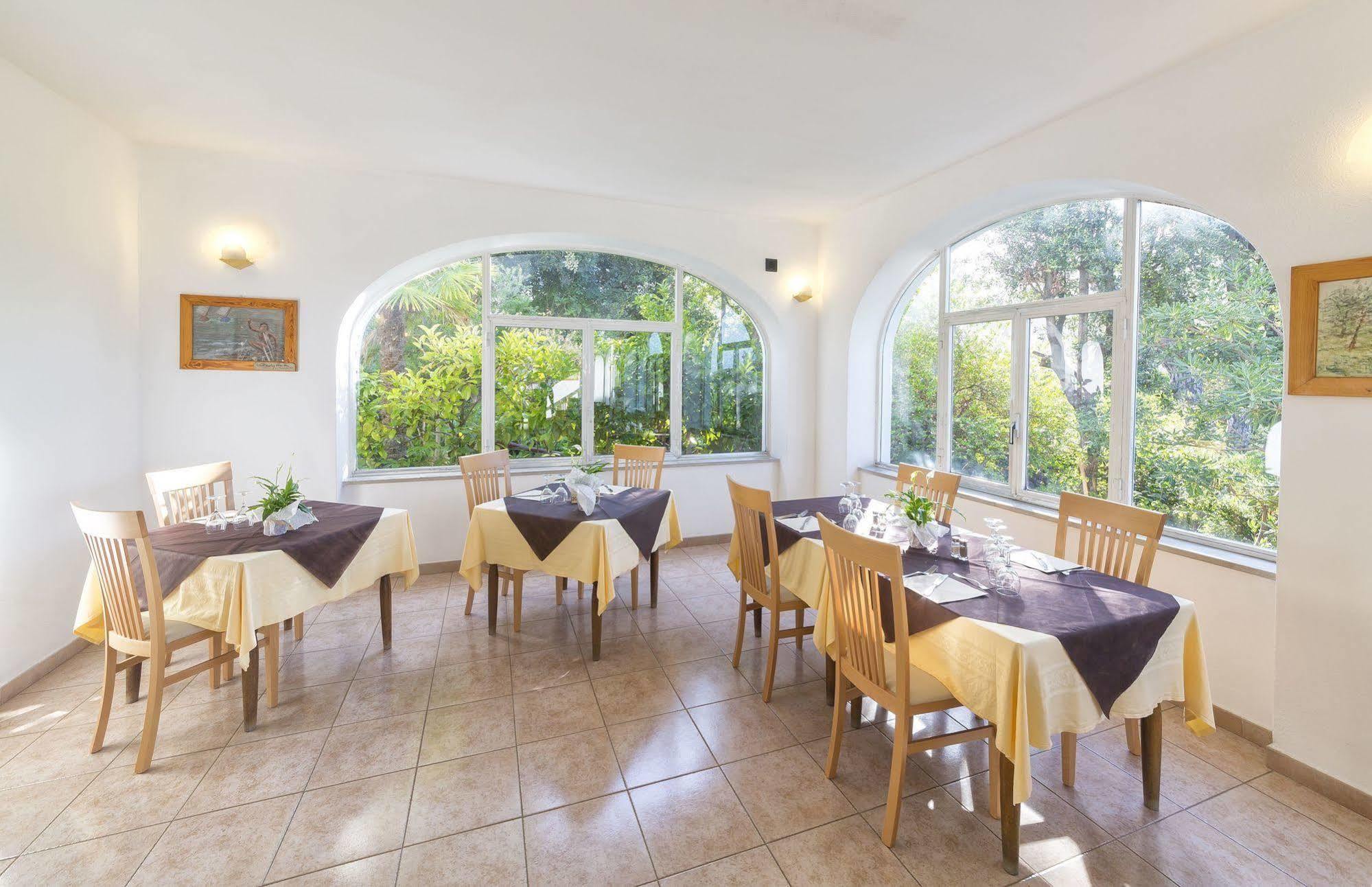 Hotel Vittoria Ischia Eksteriør bilde